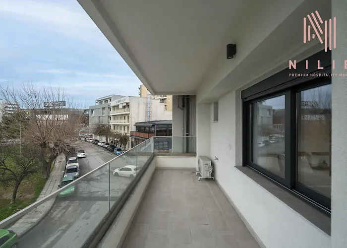 Manzzaro, Nilie Hospitality Mgmt *