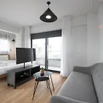 Manzzaro, Nilie Hospitality Mgmt Διαμέρισμα