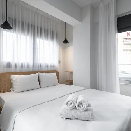 Manzzaro, Nilie Hospitality Mgmt 아파트