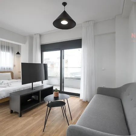Manzzaro, Nilie Hospitality Mgmt 아파트