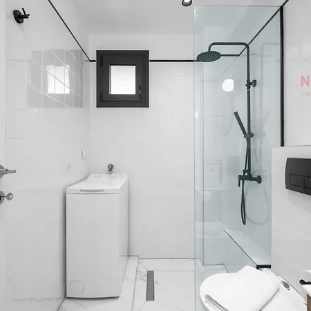 Manzzaro, Nilie Hospitality Mgmt 아파트