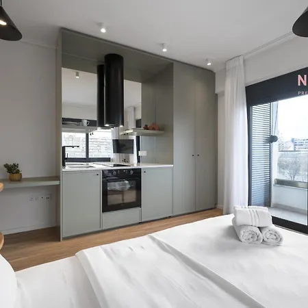 Manzzaro, Nilie Hospitality Mgmt 테살로니키