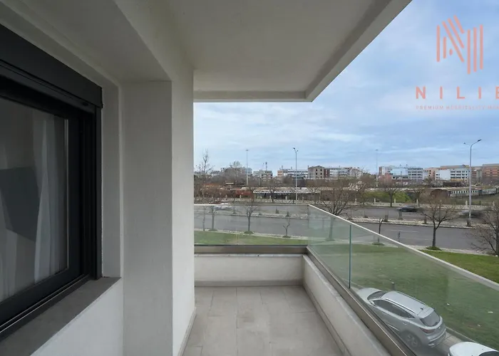 Manzzaro, Nilie Hospitality Mgmt * Tesalónica