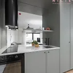 Manzzaro, Nilie Hospitality Mgmt דירה