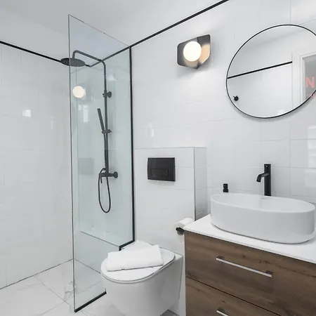 Manzzaro, Nilie Hospitality Mgmt アパート テッサロニキ